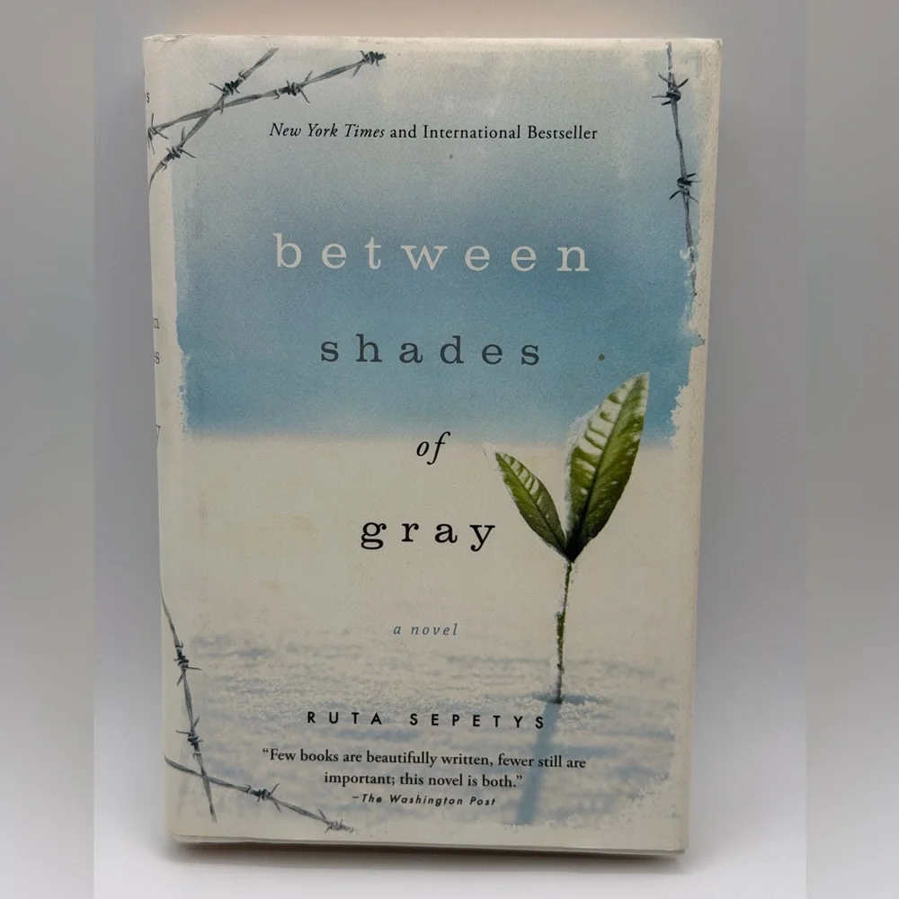 Between Shades of Gray by Ruta Sepetys (Hardcover Book, 2011) 17th Printing